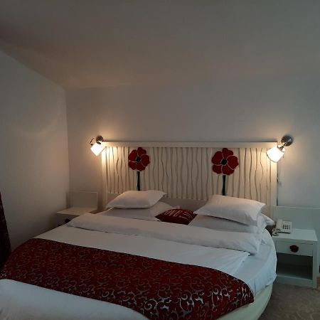 Hotel Condor Oravita Luaran gambar
