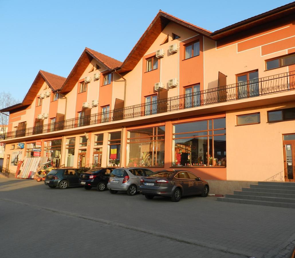 Hotel Condor Oravita Luaran gambar