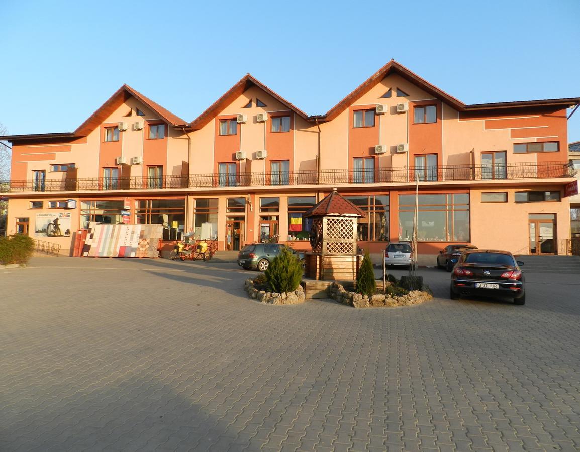 Hotel Condor Oravita Luaran gambar