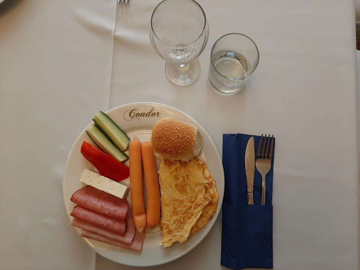 Hotel Condor Oravita Luaran gambar