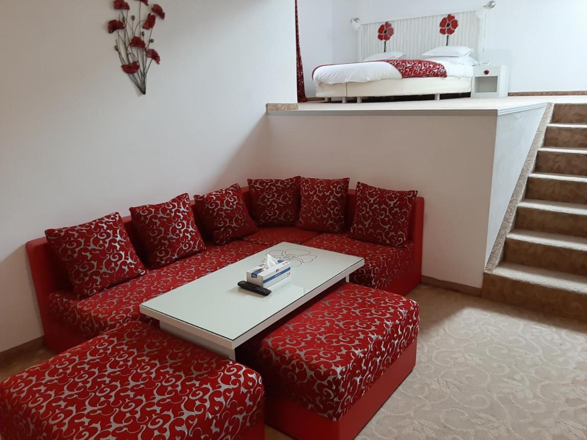 Hotel Condor Oravita Luaran gambar