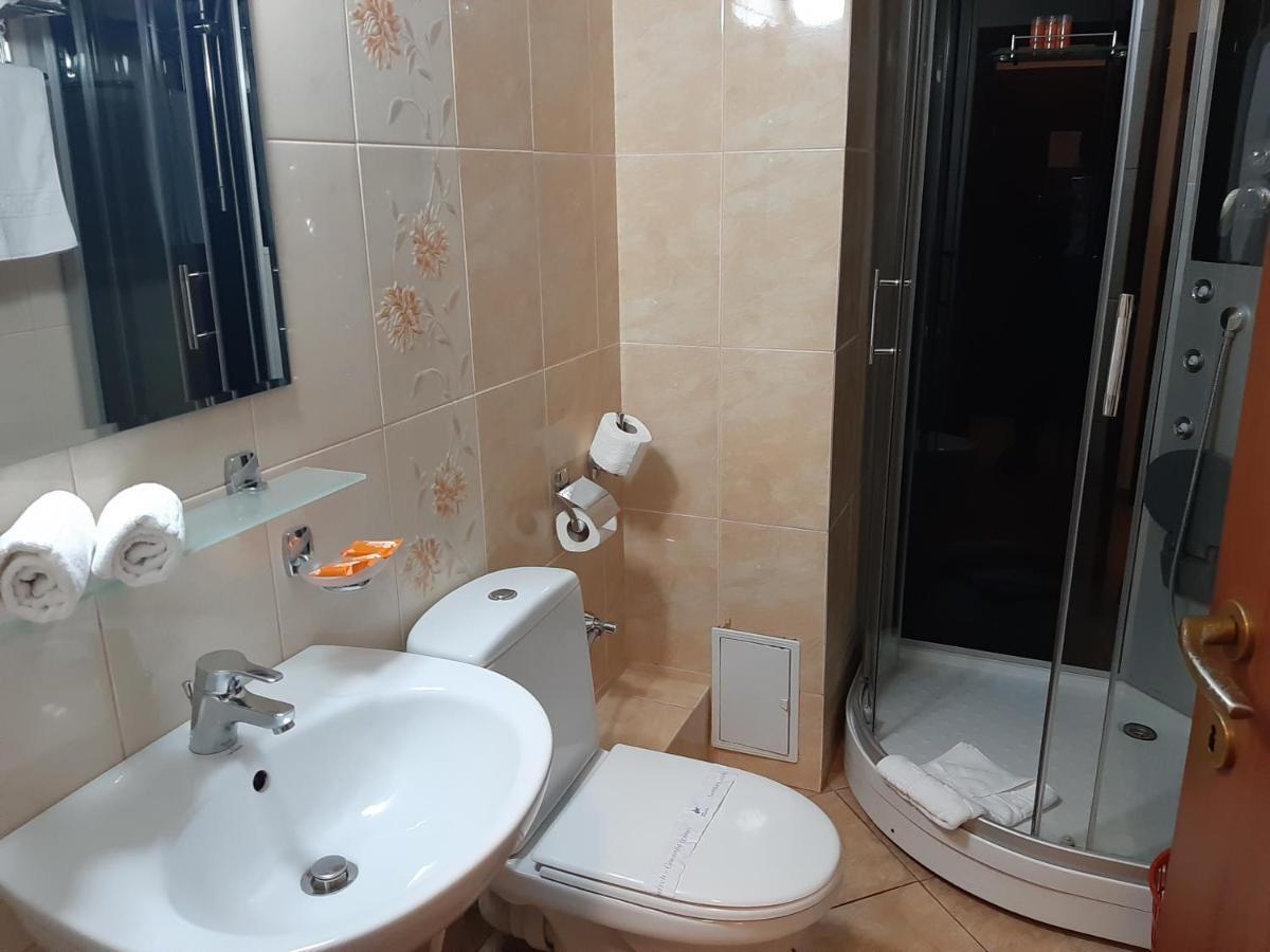 Hotel Condor Oravita Luaran gambar